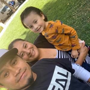 Meet your Posher, Ester